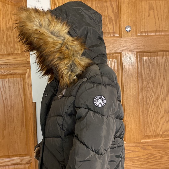 Madden Olive Green puffer coat/ attached hood with removable faux fur trim - Picture 11 of 14